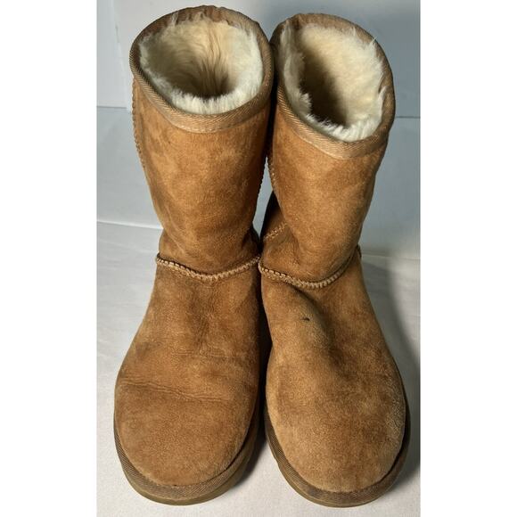 UGG Classic Short II Chestnut Brown Suede Sheepskin Boots 1016223 Women’s Size 7 - Picture 2 of 9